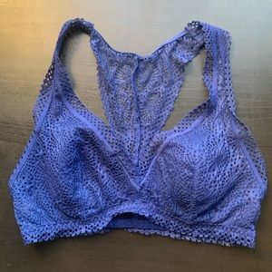 Victoria's Secret Navy Lace Padded Racerback Bralette size XS EUC